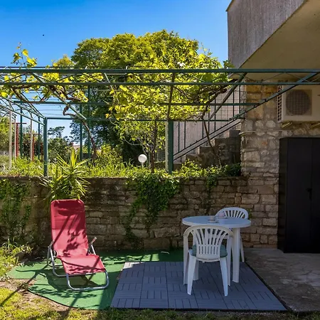 Sladonja Apartmán Pula